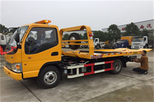 扶余哪里有拖车服务